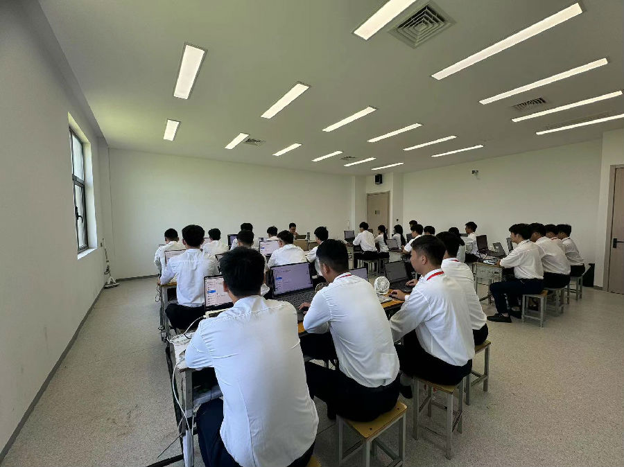 八维职业学校游戏学院7月份毕业生就业喜报新鲜出炉啦