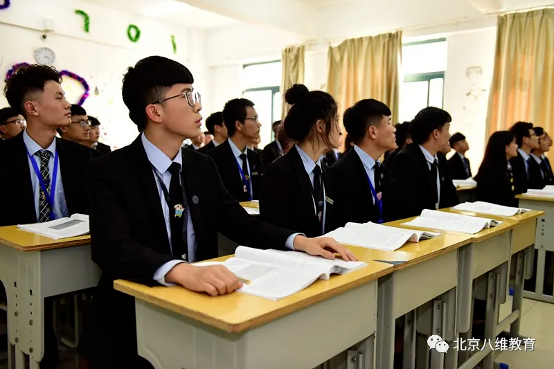 江苏宿迁八维学校AI技能人才的孵化器智慧未来的筑梦者