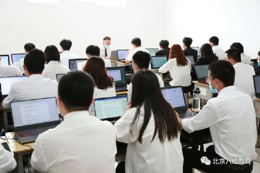 八维职业学校筑牢网络安全防线打造顶尖安全专家摇篮