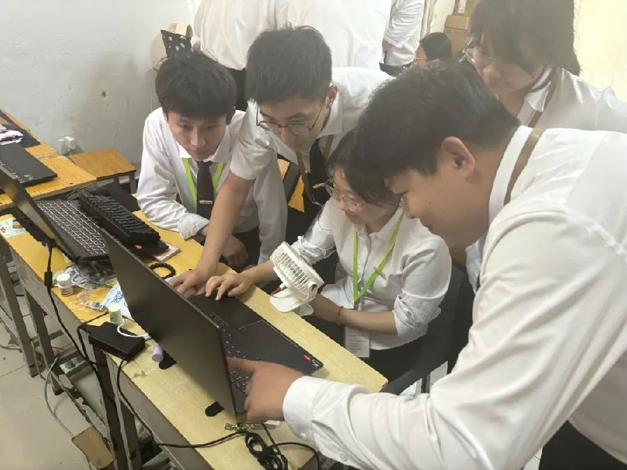 八维职业学校大数据专业风采绽放引领科技潮流解锁就业薪动力