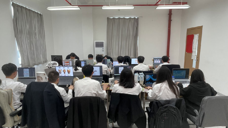 八维职业学校开启优质就业新赛道领跑未来职场巅峰之路