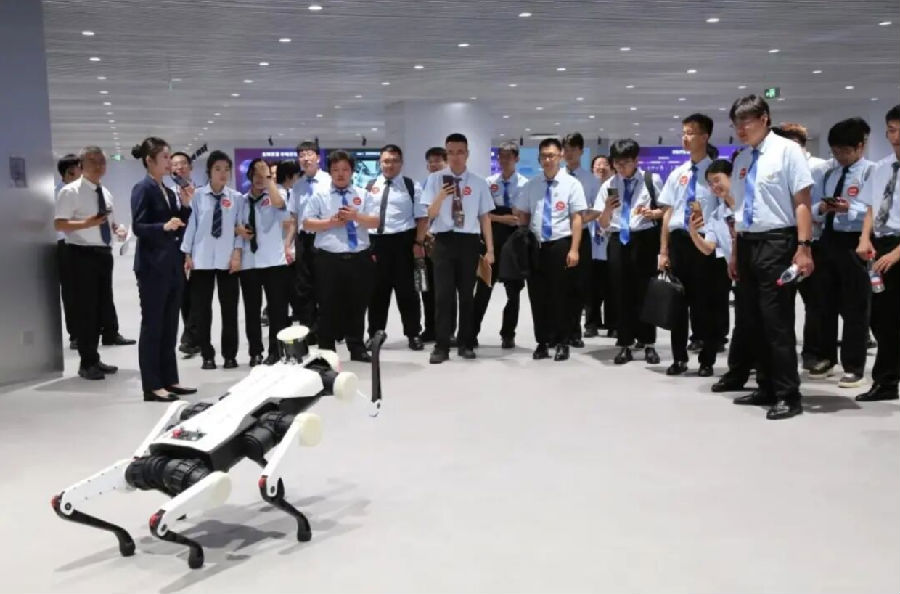 八维职业学校精准匹配2026年企业技术需求塑造未来十年的人工智能技术领袖