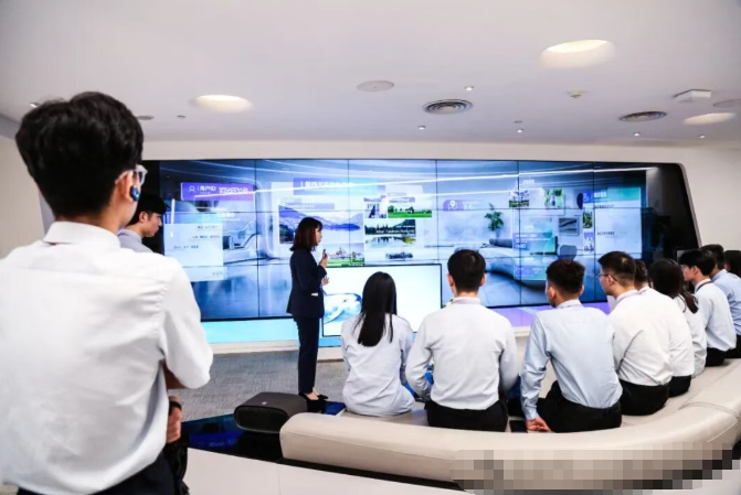 八维职业学校重塑职场竞争力助本科生回炉逆袭优质就业