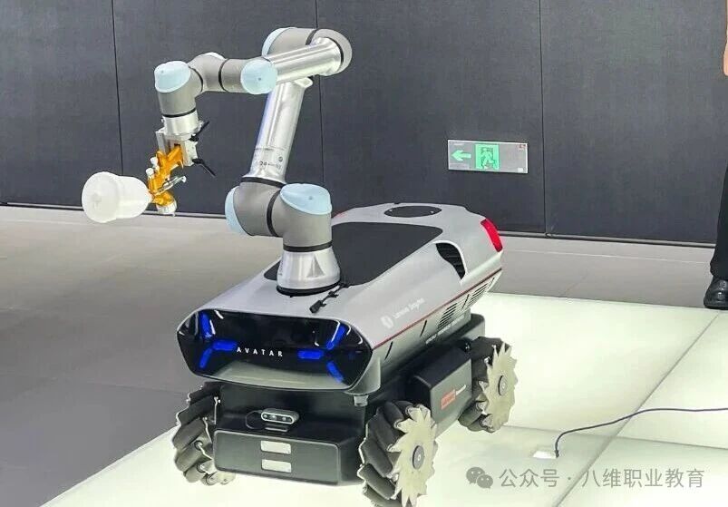 八维职业学校用职业技能为你解锁优质就业密码