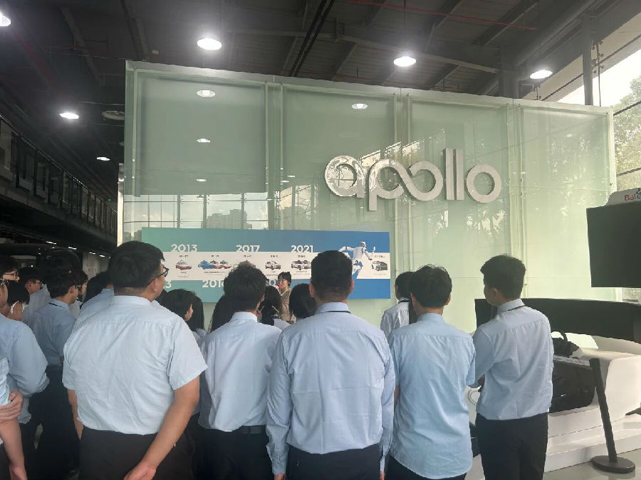 八维职业学校解锁人工智能领域黄金赛道筑牢学子未来优质就业之路