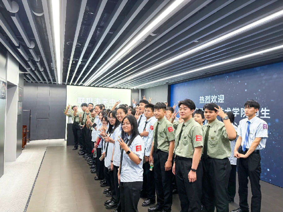 八维职业学校的优质就业逆袭逻辑