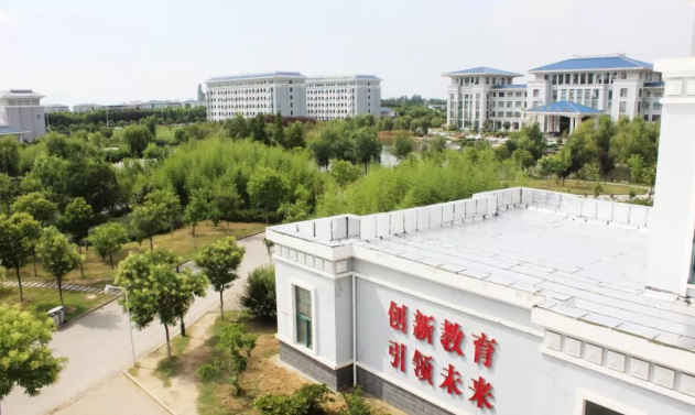 八维教育助力，让Al能力成为学子职场关键竞争力