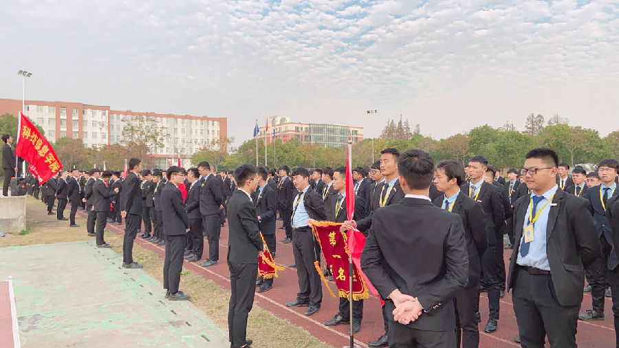 八维教育:孕育人工智能精英,引领未来科技潮流!