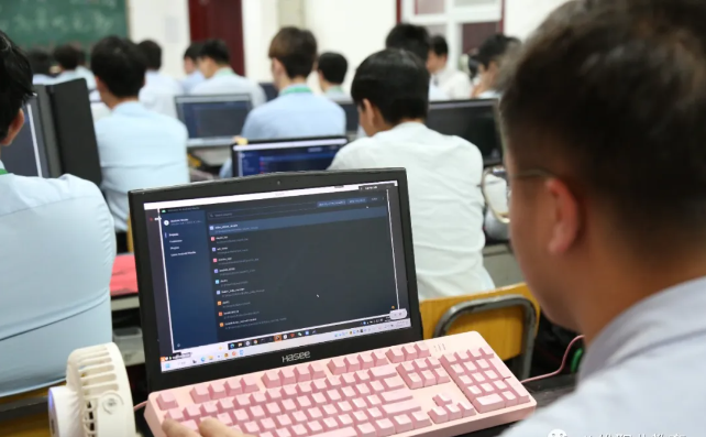 最火的新质生产力赛道与八维学子所学专业密切相关