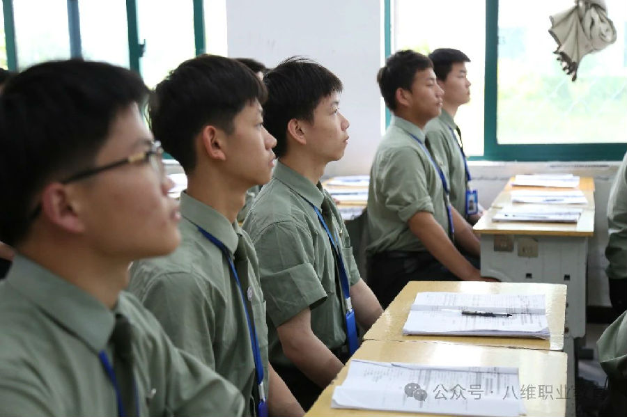 江苏宿迁八维学校：引领未来科技的智慧风暴，打造未来科技精英的摇篮！
