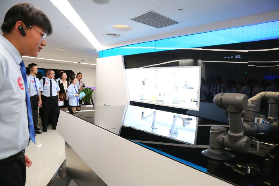 八维职业学校人工智能第四批最新喜报来袭