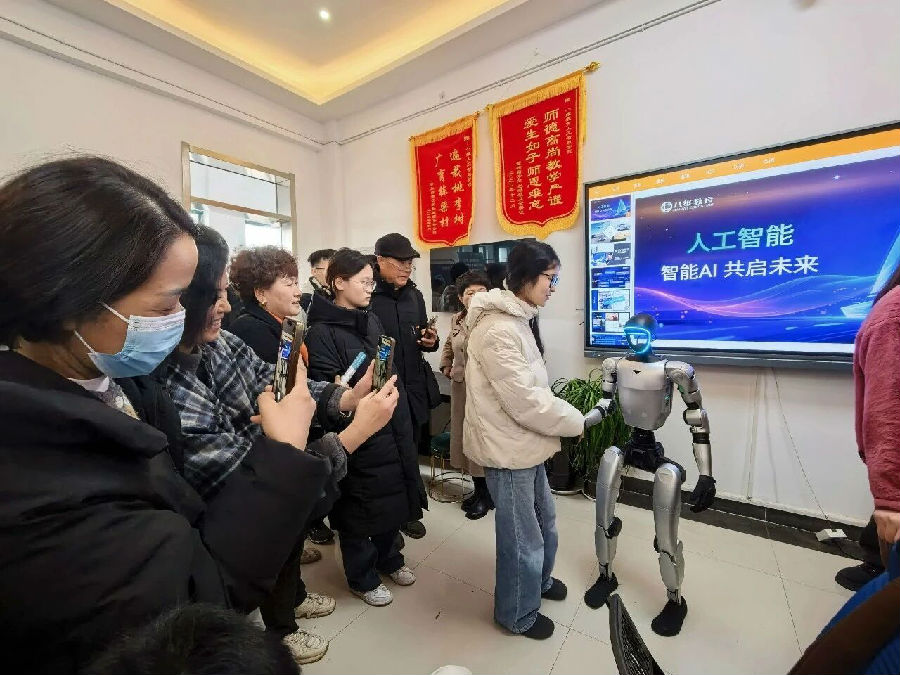 2026家长必看！八维教育解锁新质生产力黄金赛道，让孩子赢在职业起跑线的高薪未来！