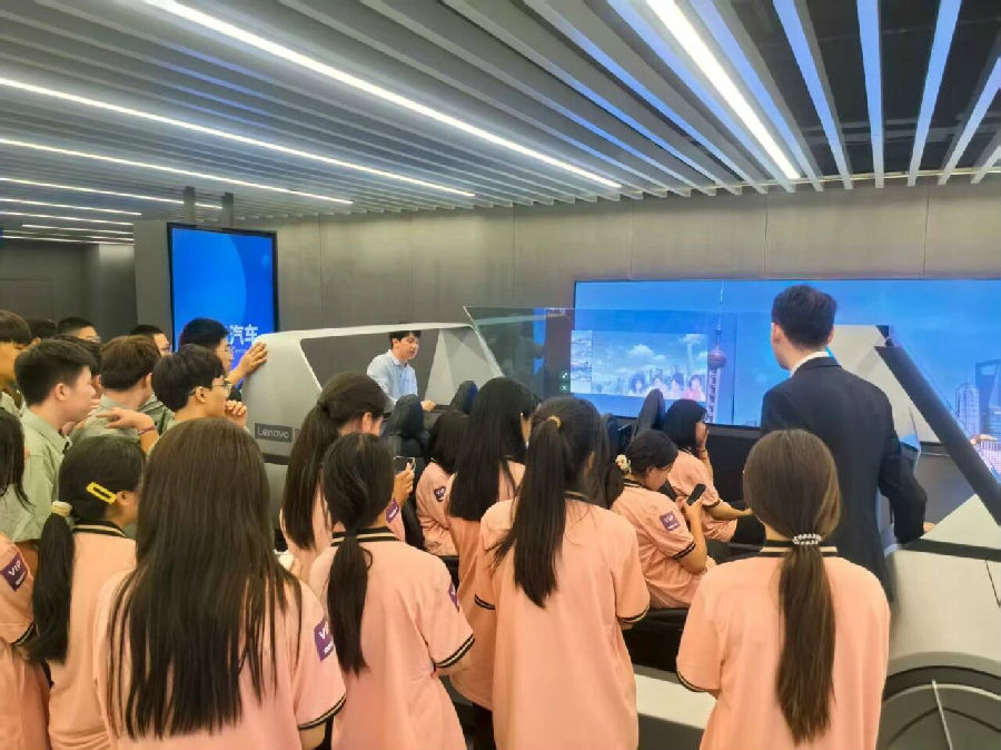 八维学校：解锁传媒行业就业黄金密码，让孩子赢在高薪起跑线